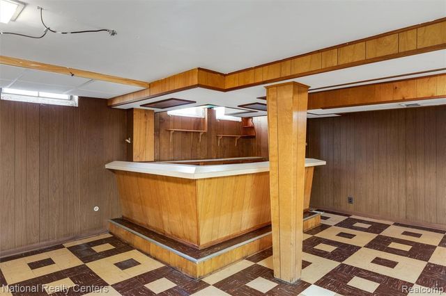 822 Bernie Lane, Madison Heights, MI 48071