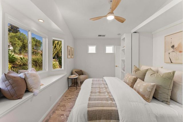 1830 Eucalyptus Avenue, Encinitas, CA 92024