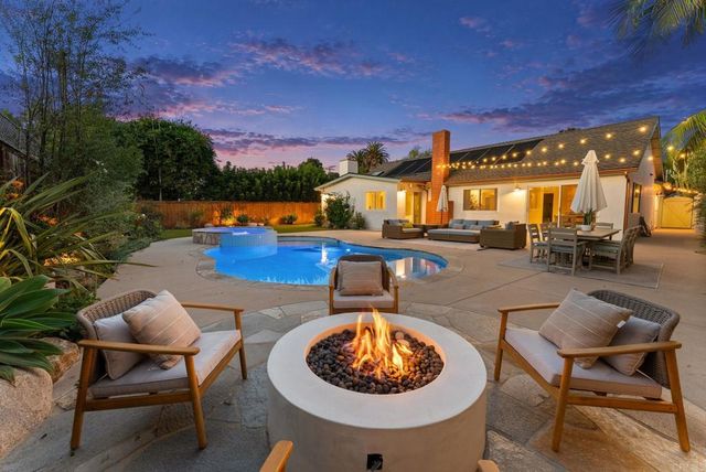 1830 Eucalyptus Avenue, Encinitas, CA 92024