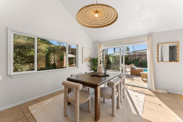 1830 Eucalyptus Avenue, Encinitas, CA 92024