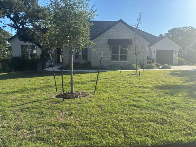 205 Spence LN, Liberty Hill, TX 78642
