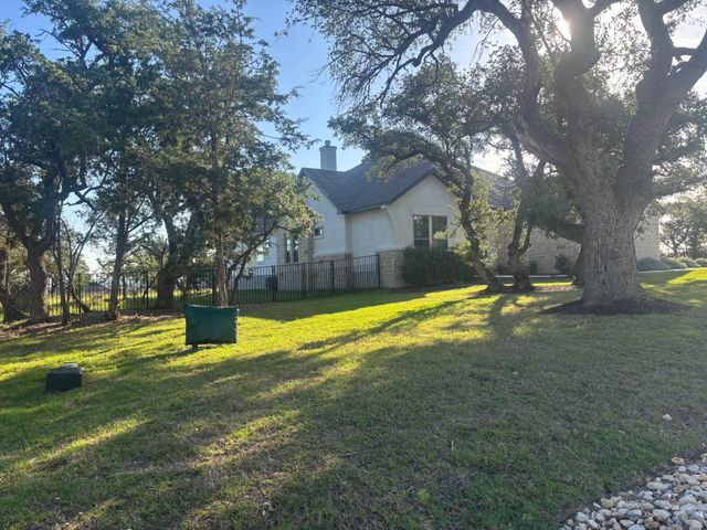 205 Spence LN, Liberty Hill, TX 78642