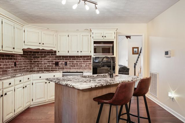 900 Dories Ln, Lewisburg, TN 37091