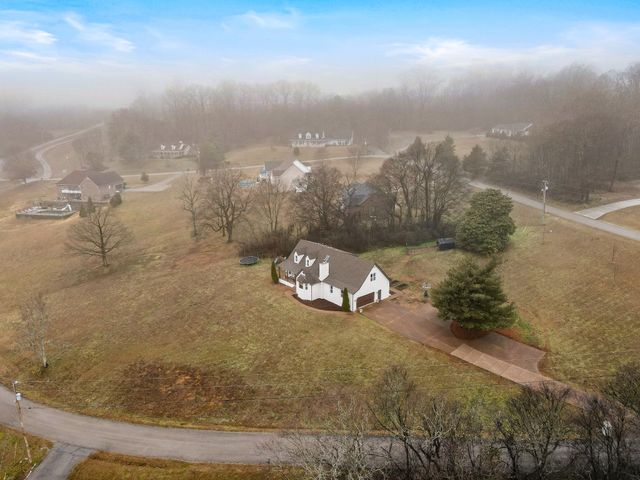 900 Dories Ln, Lewisburg, TN 37091