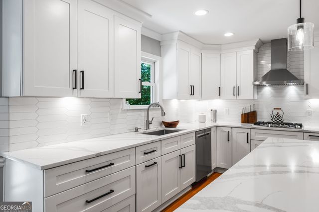 2689 Spring Rock Court NE, Roswell, GA 30075