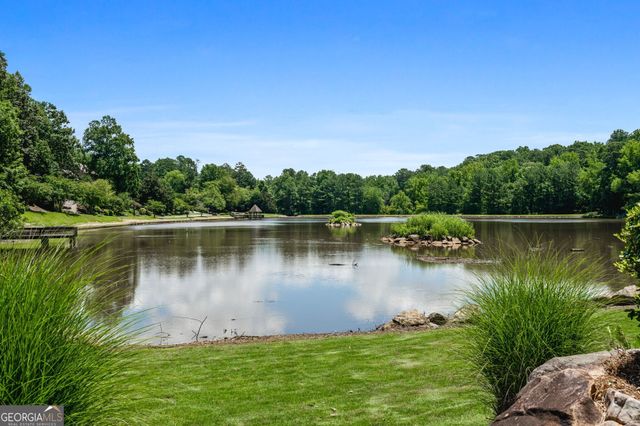 2689 Spring Rock Court NE, Roswell, GA 30075