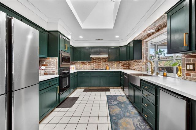 321 W Paul Avenue, Clovis, CA 93612