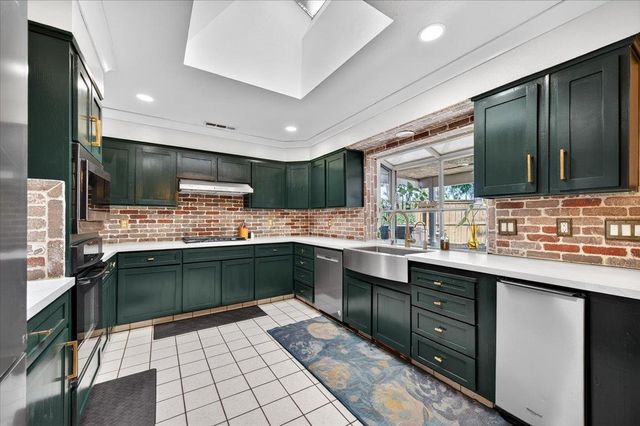 321 W Paul Avenue, Clovis, CA 93612