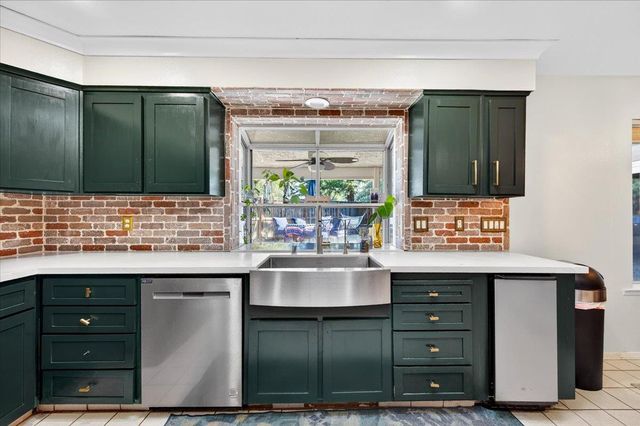 321 W Paul Avenue, Clovis, CA 93612
