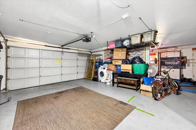 321 W Paul Avenue, Clovis, CA 93612