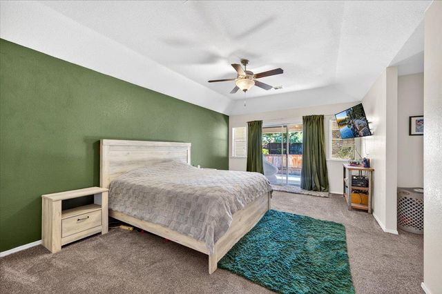 321 W Paul Avenue, Clovis, CA 93612