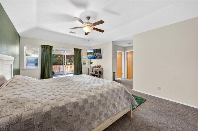 321 W Paul Avenue, Clovis, CA 93612