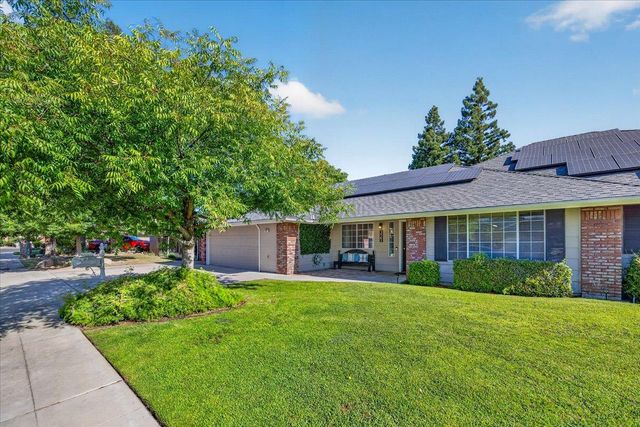 321 W Paul Avenue, Clovis, CA 93612