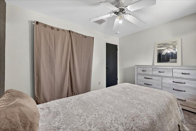 321 W Paul Avenue, Clovis, CA 93612