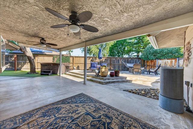 321 W Paul Avenue, Clovis, CA 93612