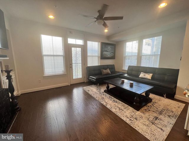 808 FRANCIS HARRIS PL, Annapolis, MD 21401