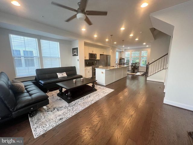 808 FRANCIS HARRIS PL, Annapolis, MD 21401