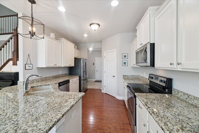 57259 Windmill Pointe, New Hudson, MI 48165