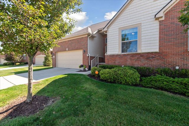 57259 Windmill Pointe, New Hudson, MI 48165