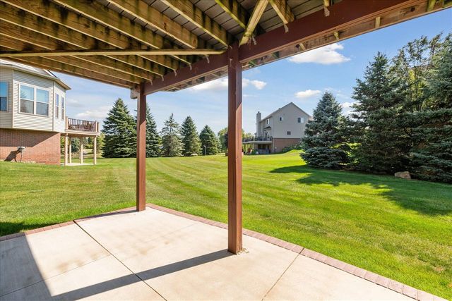 57259 Windmill Pointe, New Hudson, MI 48165