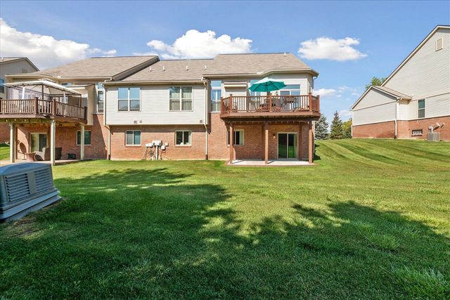 57259 Windmill Pointe, New Hudson, MI 48165