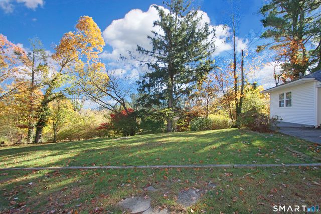 12 Gilbert Hill Road, North Haven, CT 06473