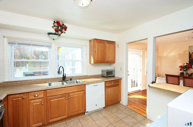 12 Gilbert Hill Road, North Haven, CT 06473