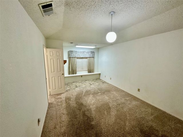 426 Running Brook Lane, Mesquite, TX 75149