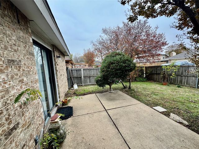 426 Running Brook Lane, Mesquite, TX 75149