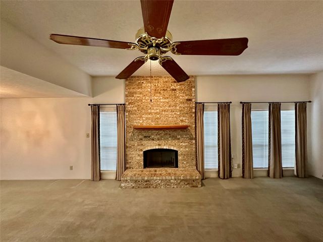 426 Running Brook Lane, Mesquite, TX 75149