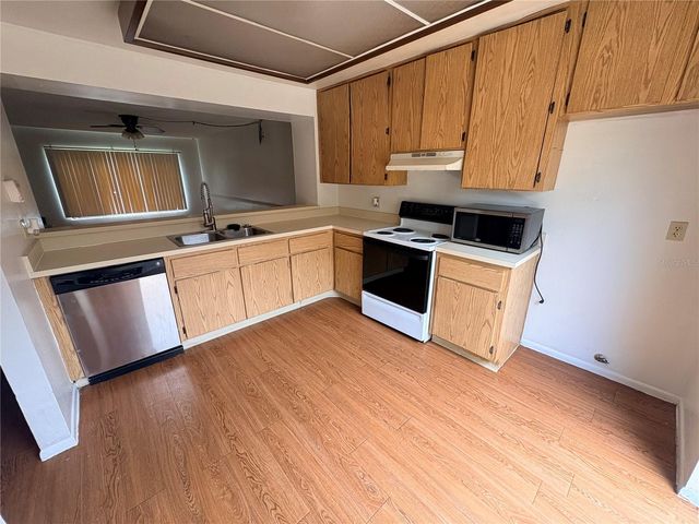 7907 TANGERINE DRIVE, Tampa, FL 33637