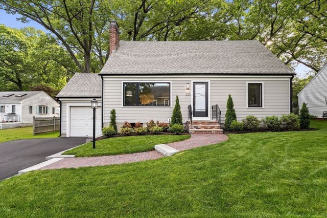 323 Ridge St, Arlington, MA 02474