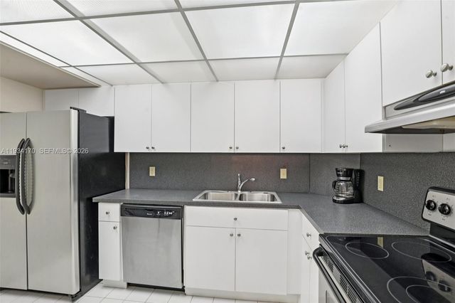 4350 Hillcrest Dr 702 702, Hollywood, FL 33021