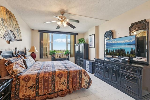4350 Hillcrest Dr 702 702, Hollywood, FL 33021