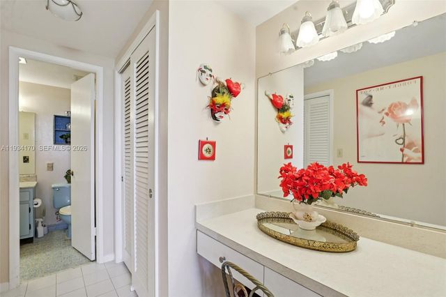 4350 Hillcrest Dr 702 702, Hollywood, FL 33021