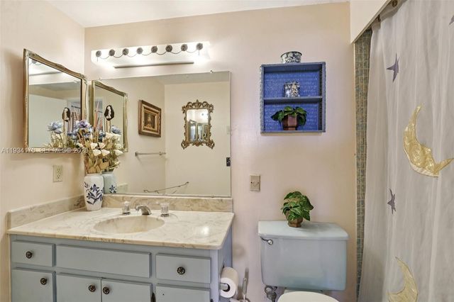 4350 Hillcrest Dr 702 702, Hollywood, FL 33021