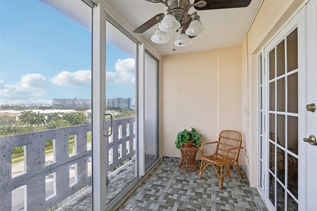 4350 Hillcrest Dr 702 702, Hollywood, FL 33021