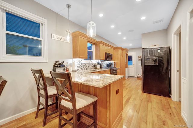3 Fulton Street E, East Rockaway, NY 11518