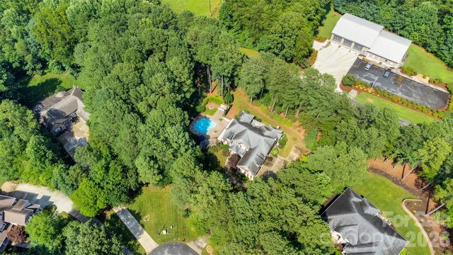 4552 Sawgrass Court, Denver, NC 28037