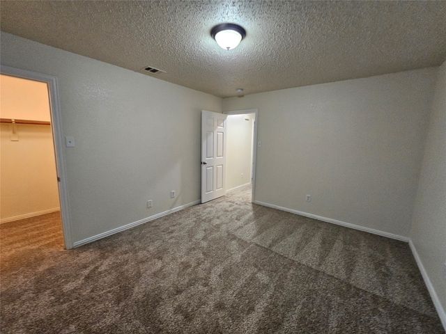 212 Enchanted Court, Grand Prairie, TX 75050