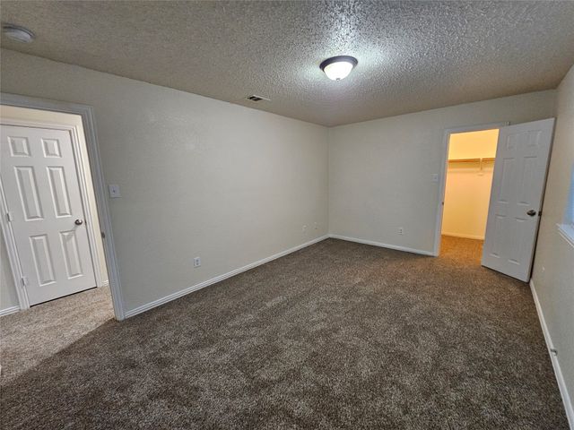 212 Enchanted Court, Grand Prairie, TX 75050