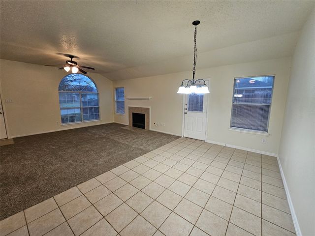 212 Enchanted Court, Grand Prairie, TX 75050