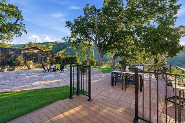 15605 Oakridge Court, Morgan Hill, CA 95037