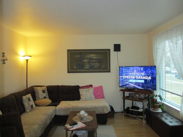 11322 S AVENUE G, Chicago, IL 60617