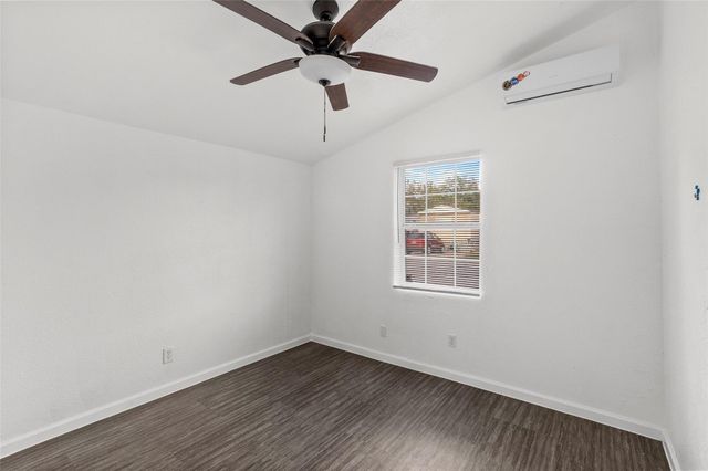 4126 Paladino Street, Bacliff, TX 77518