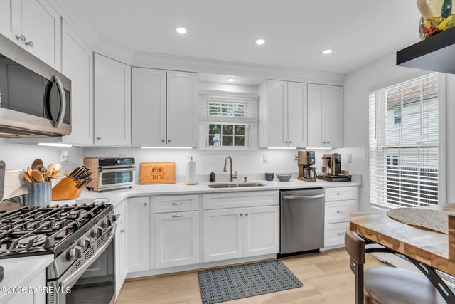 260 County Road, Cliffwood, NJ 07721