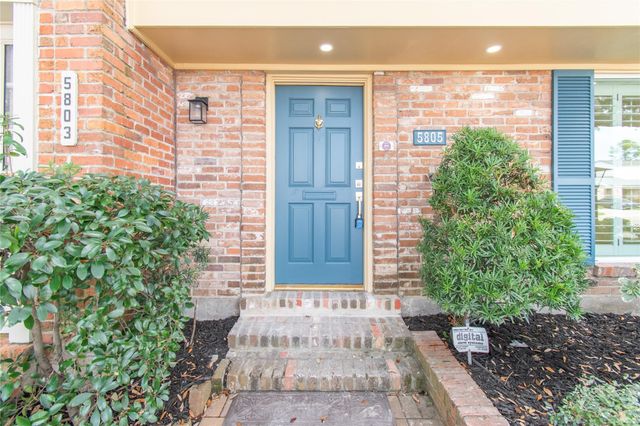 5805 Valley Forge Drive 96, Houston, TX 77057