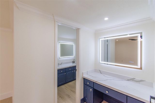 5805 Valley Forge Drive 96, Houston, TX 77057