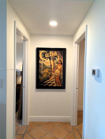 5161 Collins Ave 208, Miami Beach, FL 33140