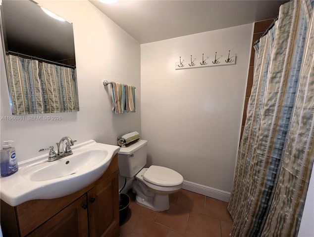 5161 Collins Ave 208, Miami Beach, FL 33140